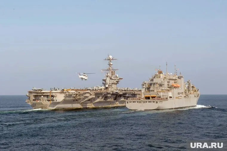 Американские авианосцы подвергаются атакам хуситов с 2023 года