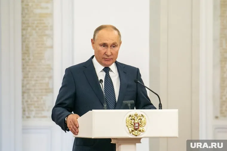 Американский сенатор призвал остановить Путина