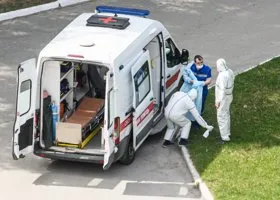 Власти ЯНАО объяснили, почему врачи получили 1,7 млн с задержкой