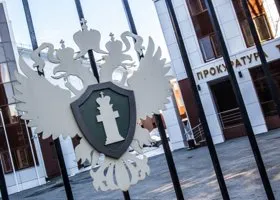 Тюменского экс-чиновника, внезапно покинувшего свой пост, обвинили в получении крупной взятки