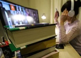 Курганских школьников отправили на дистанционное обучение