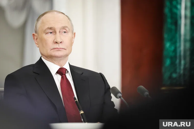 Президент России Владимир Путин наградил главу Сургутского района ХМАО почетной грамотой