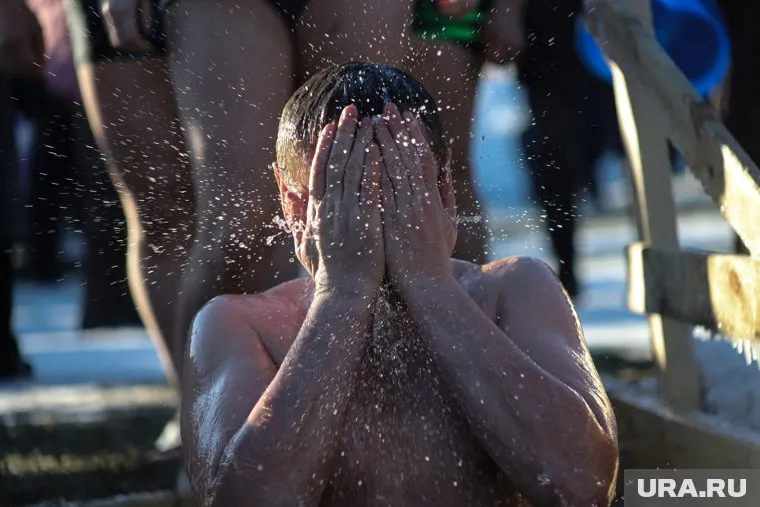 Курганцам не советуют купаться на Крещение в озере Щучанское из-за плохой воды