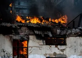 В Татарстане тушат масштабный пожар