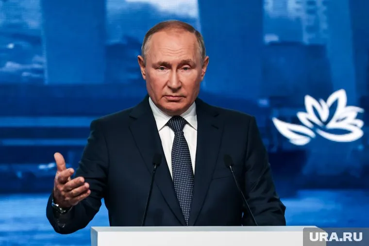 Владимир Путин объявил благодарность двум жителям Тюменской области