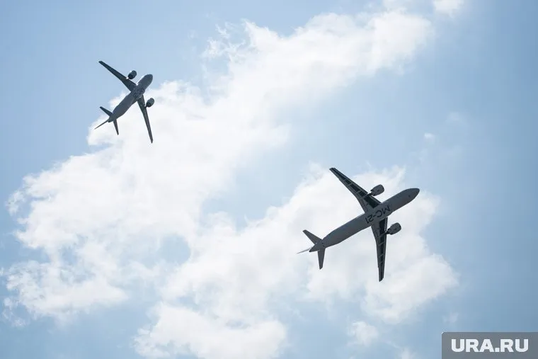 Мишустин заявил, что ранее Россия закупала самолеты у других стран, а сейчас ситуация поменялась