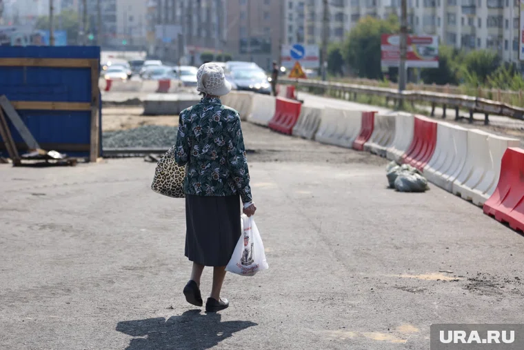 Пострадавшая пенсионерка действовала по указанию третьих лиц