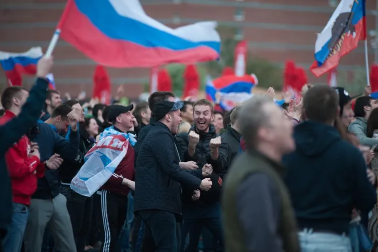 Трансляция матча чемпионата мира по футболу между сборной России и сборной Саудовской Аравии в ЦПКиО. Екатеринбург