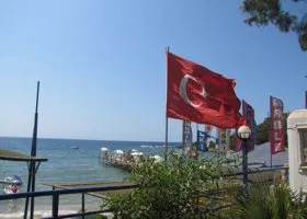 СМИ опубликовали момент поджога курортов в Турции