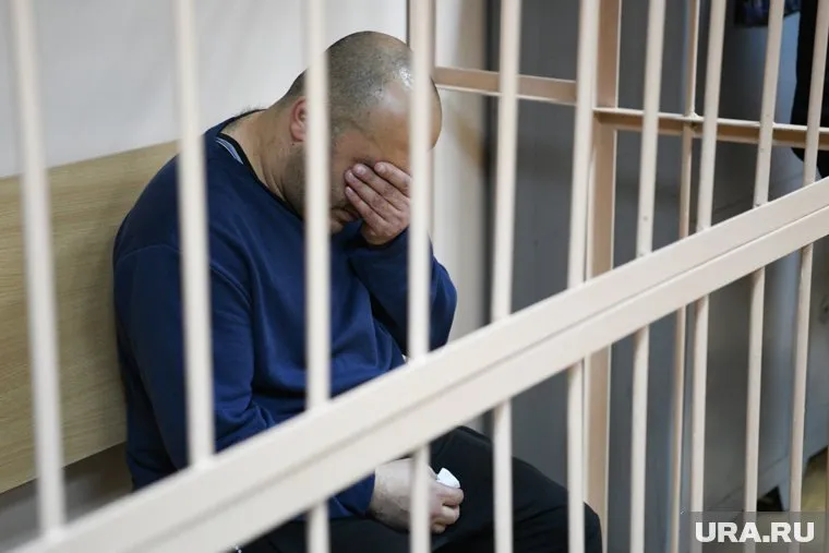 Подозреваемые в торговле суррогатом останутся в СИЗО до 15 декабря