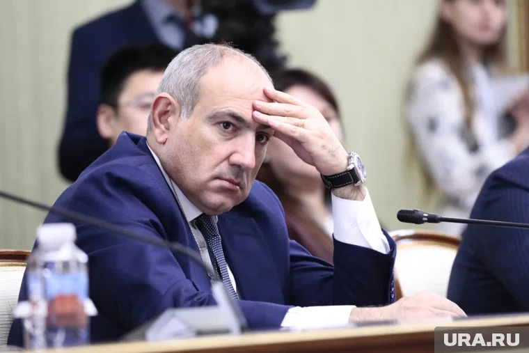 Пашинян назвал опасным возвращение беженцев в Карабах