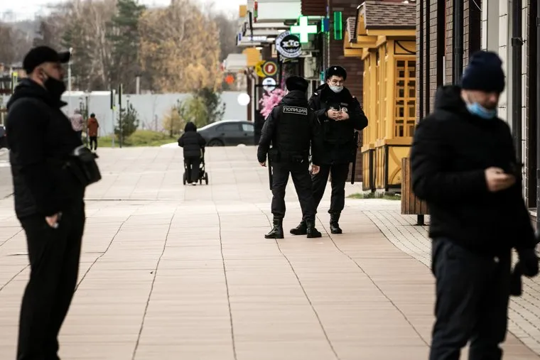 Испанские кварталы и нелегальный молельный дом в СНТ "Гавриково-1". Москва