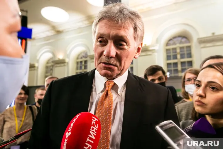 Пресс-секретарь президента РФ Дмитрий Песков опроверг информацию о дешевой нефти для Индии