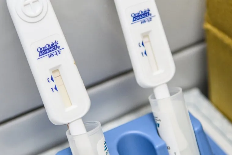 Обсуждение в офисе проекта "Чтобы жить". Екатеринбург