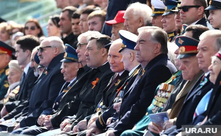 Украина осудила лидеров стран СНГ за участие в параде Победы в Москве