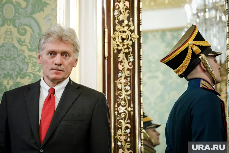 По словам Пескова, сторонам необходимо определить переговорные команды