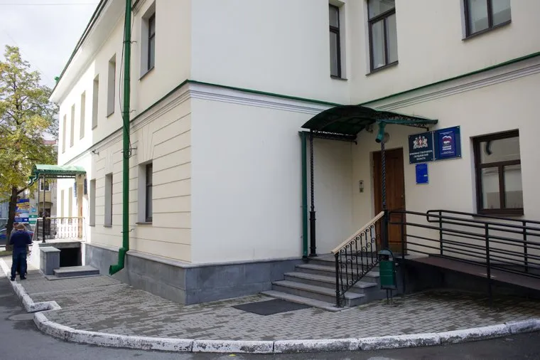 Выборы-2016. Жабриков. Екатеринбург, штаб ер екатеринбург, улица розы люксембург7