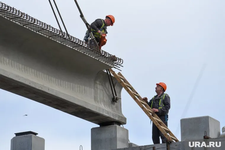 Мост планируют строить в шесть этапов