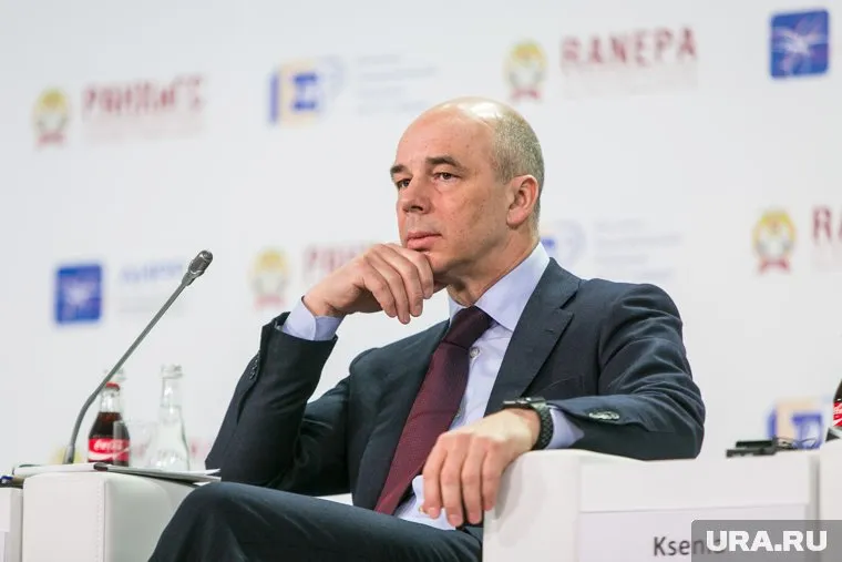 Силуанов владеет одним гектаром земли на Рублевке, говорится в расследовании