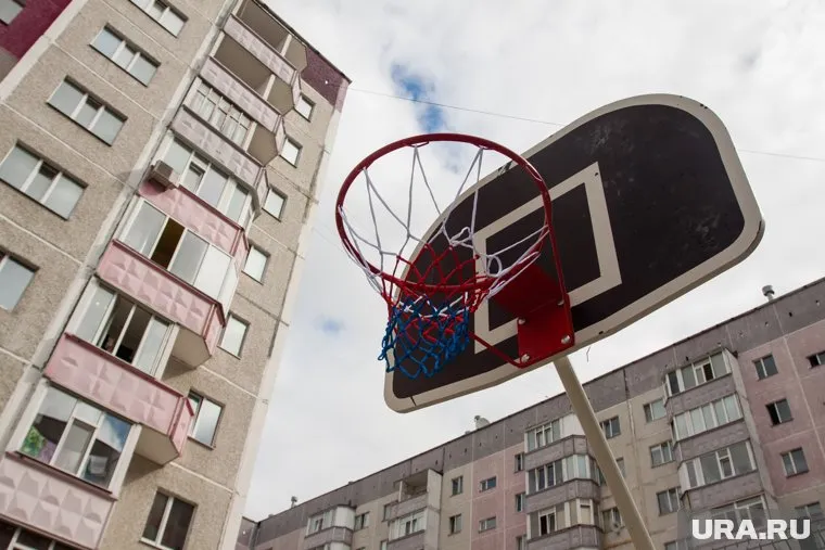 Мэра подвели спортплощадки.