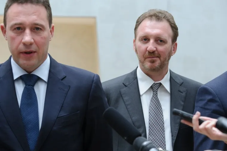 Презентация медцентра УВЗ. Нижний Тагил, кириллов борис, холманских игорь