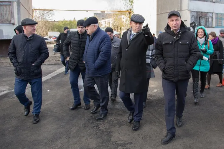 Открытие автодороги по ул. Бурова-Петрова. г. Курган , шумков вадим, указывает