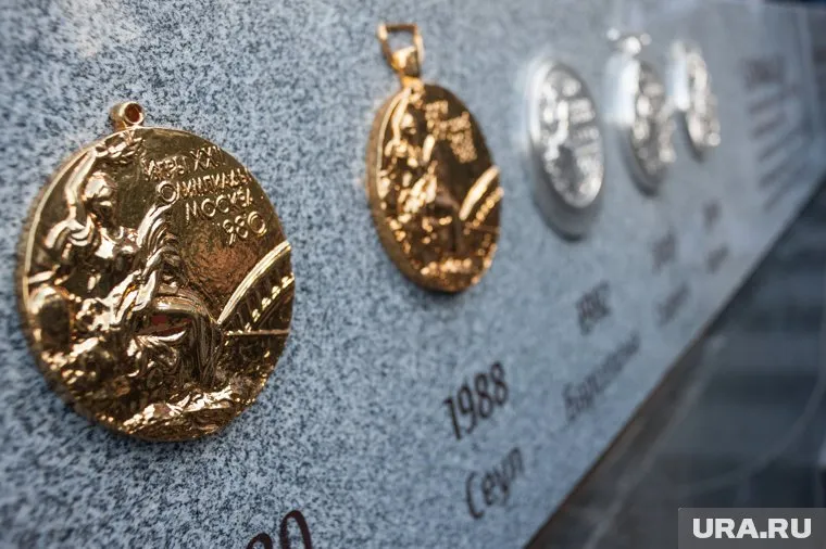 Это первая золотая медаль в спортивной гимнастике для РФ впервые за 25 лет