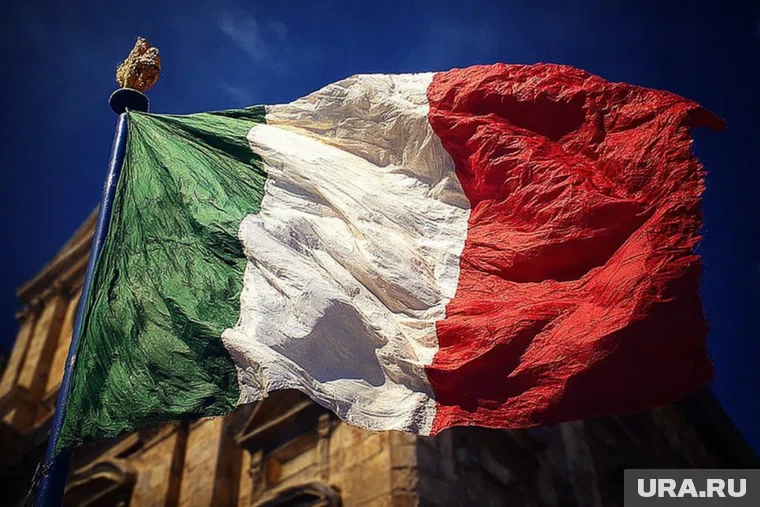 Глава МИД Италии вступил в заочную перепалку с министром транспорта и инфраструктуры страны