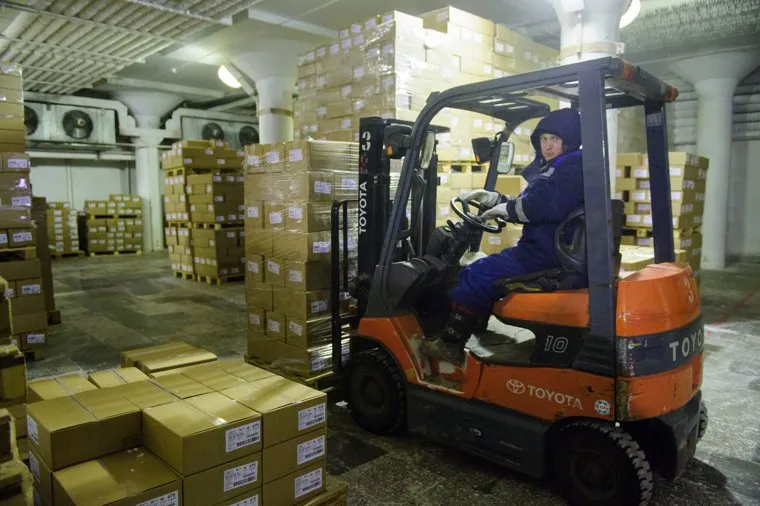 Производство мороженого на Хладокомбинате №3. Екатеринбург, склад, погрузчик, морозилка, цех, хладокомбинат3, хладокомбинат №3