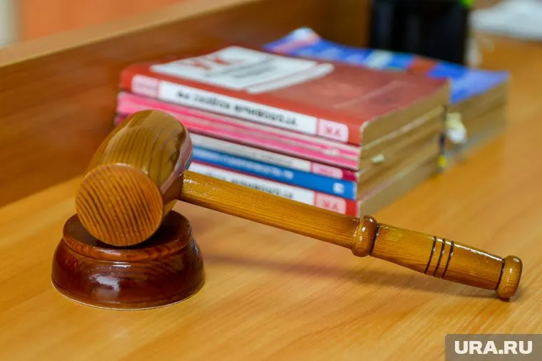 Суд приговорил взяточника из УКС Салехарда к штрафу