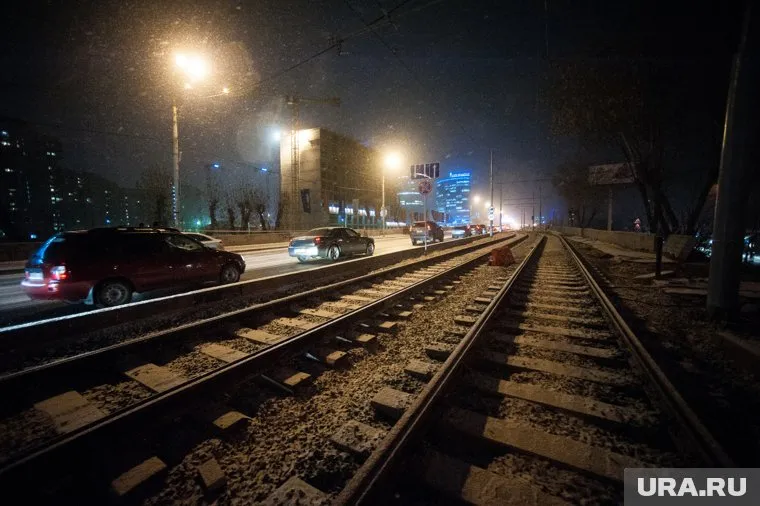 Танцоры вышли на трамвайные пути в ночь на 16 июля