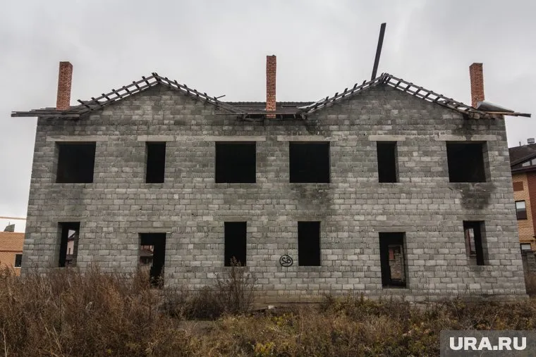 Подозреваемый руководитель фонда развития жилищного строительства уволился