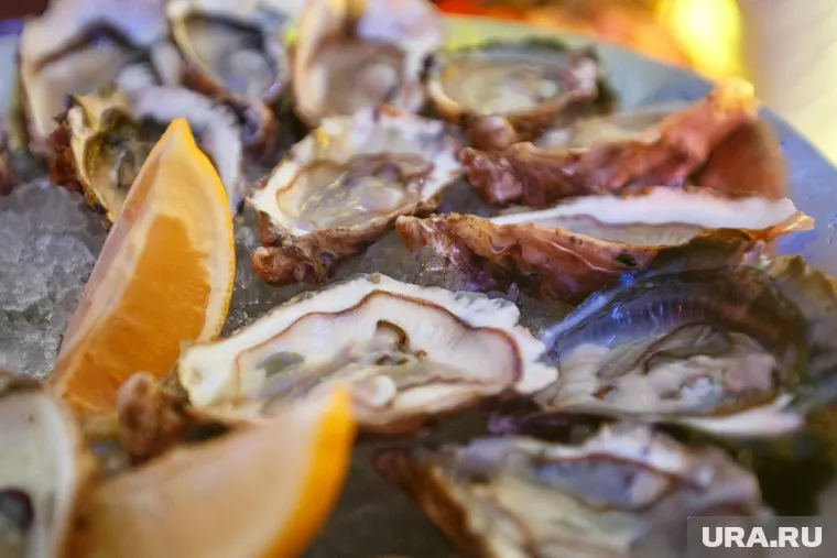 В меню есть «Запеченная устрица Собчак»