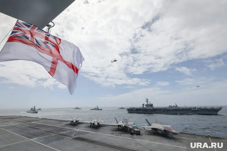 Великобритании необходимо расширить свое военно-воздушное и морское присутствие в Ирландии, говорится в аналитическом докладе