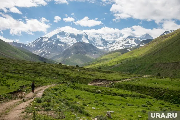 В горах Абхазии сейчас еще лежит снег