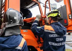 Челябинские спасатели участвуют в ликвидации последствий взрывов в Копейске