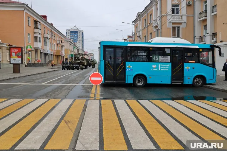 Курганцы не смогут проехать и припарковаться в центре из-за Дня Победы