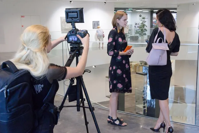 Открытие выставки работ Полины Синяткиной "Вдохнуть и не дышать". Екатеринбург, синяткина полина