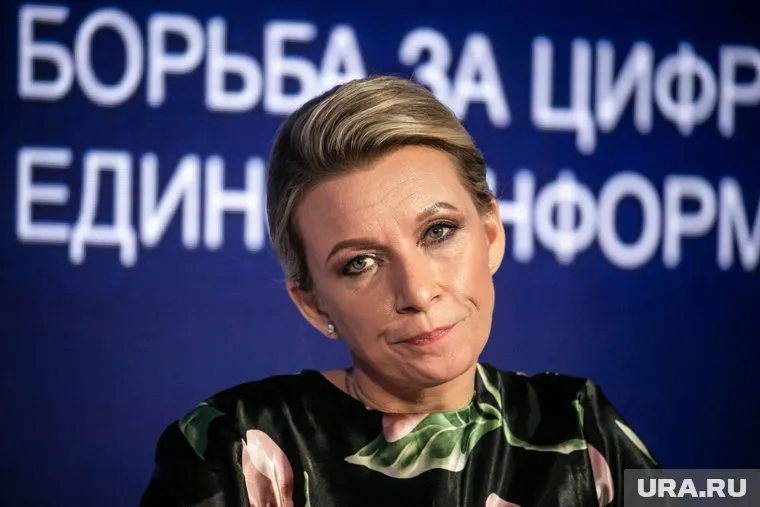 Захарова назвала санкции Зеленского против Порошенко "жабагадюкингом"