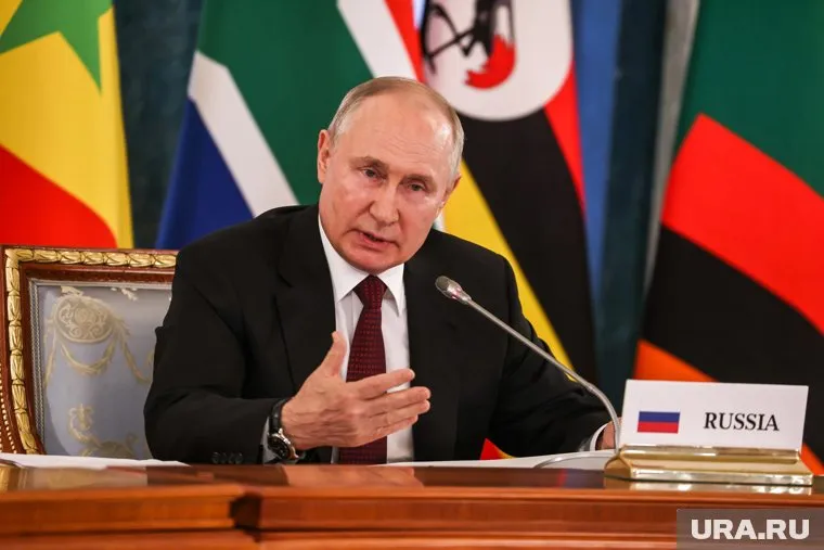 Россия может поставить до 50 тысяч тонн зерна Африке, заявил Владимир Путин