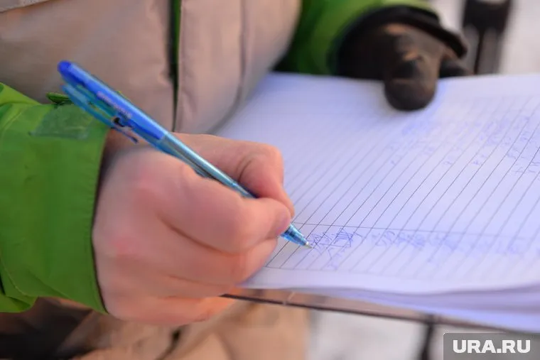 Тюменцы собирают подписи, чтобы инициировать строительство второго корпуса школы