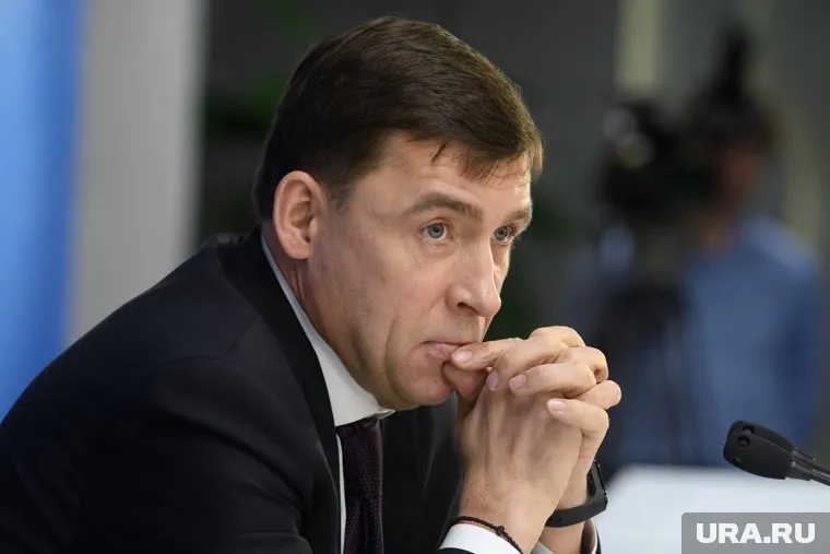 Глава региона Евгений Куйвашев поставил прививку от гриппа и запечатлел этот момент на видео