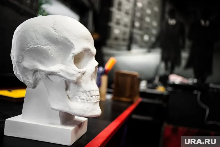 Из-за магнитных помех у людей часто болит голова