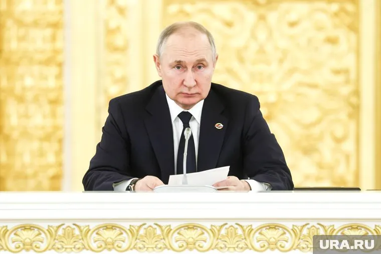 Владимир Путин наградил семью Черепановых медалью ордена «Родительская слава»
