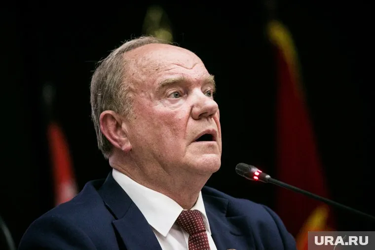 По мнению Геннадия Зюганова, Ельцин и Горбачев пошли на осознанное предательство