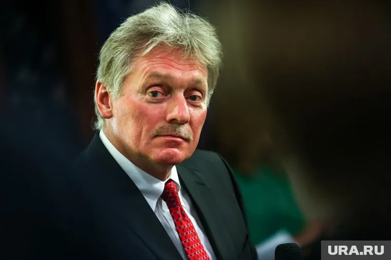 США провоцируют Киев на продолжение конфликта с РФ и загоняют страну в долги, подчеркнул Дмитрий Песков