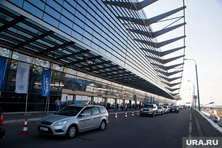 Во Внуково утром был сильный туман, из-за которого несколько самолетов отправили в другой аэропорт