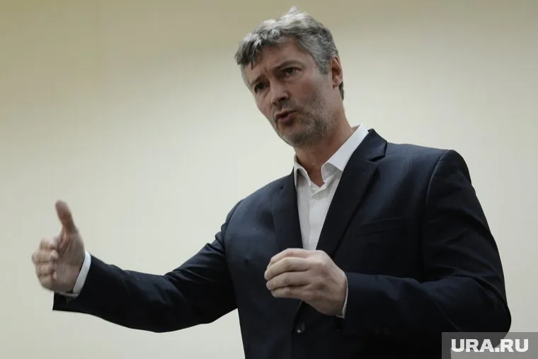 Мэр Екатеринбурга ранее сам попытался обвинить ЦИК РФ во лжи и некомпетентности