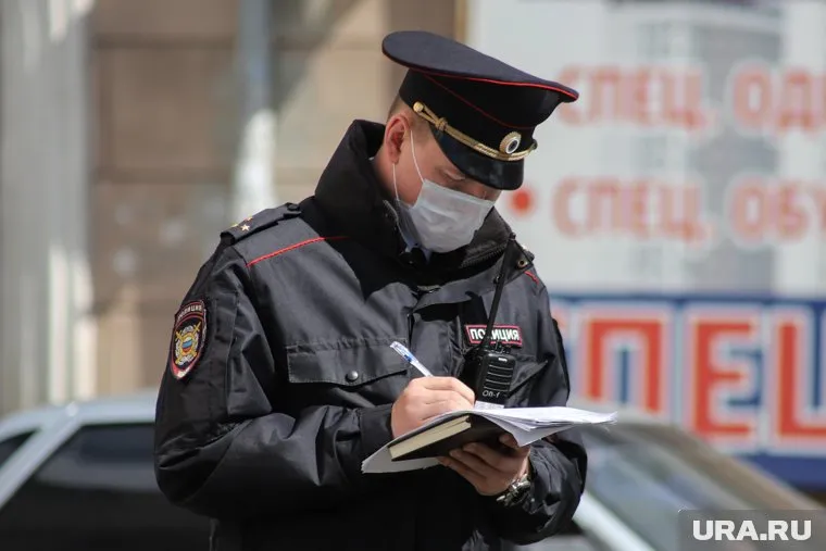 В СФ предложили санкции за оставленные на местах для спецтехники авто