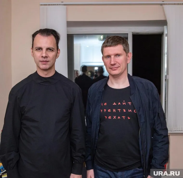 Губернатор Максим Решетников встретился с Теодором Курентзисом в футболке с надписью «Не дайте Курентзису уехать»
